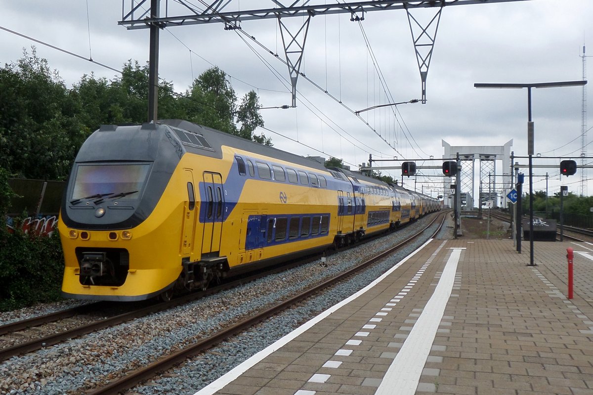 Am 16 Juli 2016 passiert 9582 Zwijndrecht.