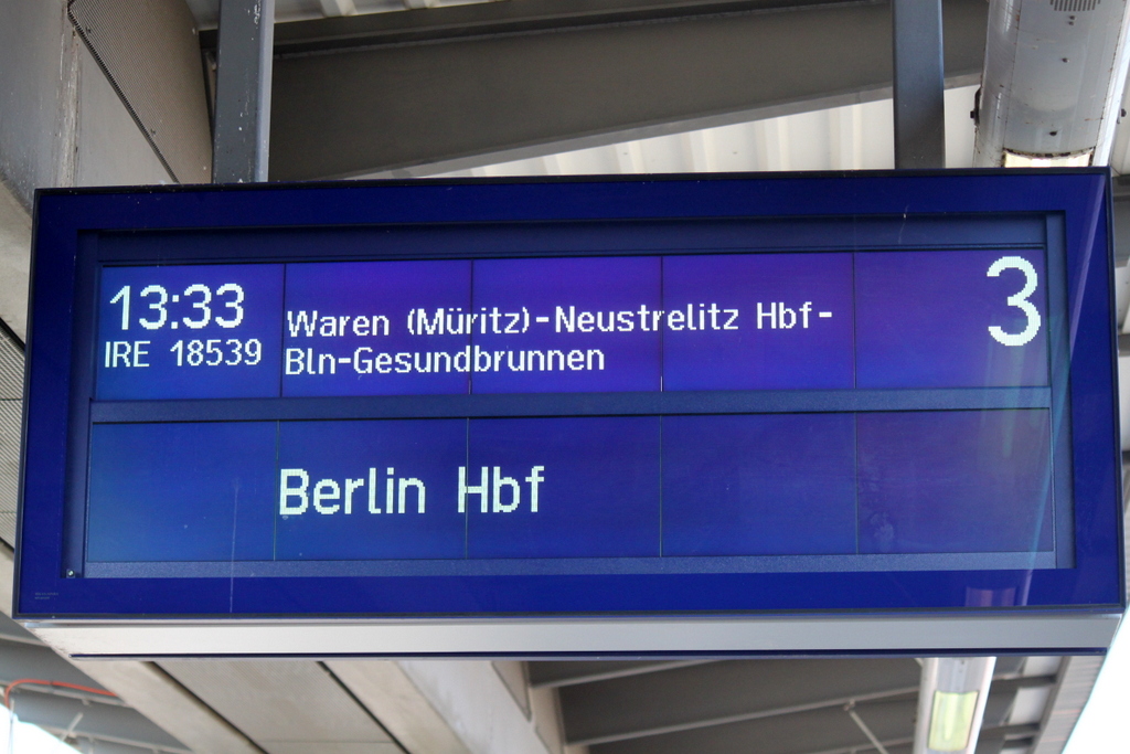 am 19.09.2014 gegen 13:11 Uhr wurde IRE 18539(Rostock-Berlin)angeschlagen und fuhr dann zum Letzten Mal Richtung Bundeshauptstadt.