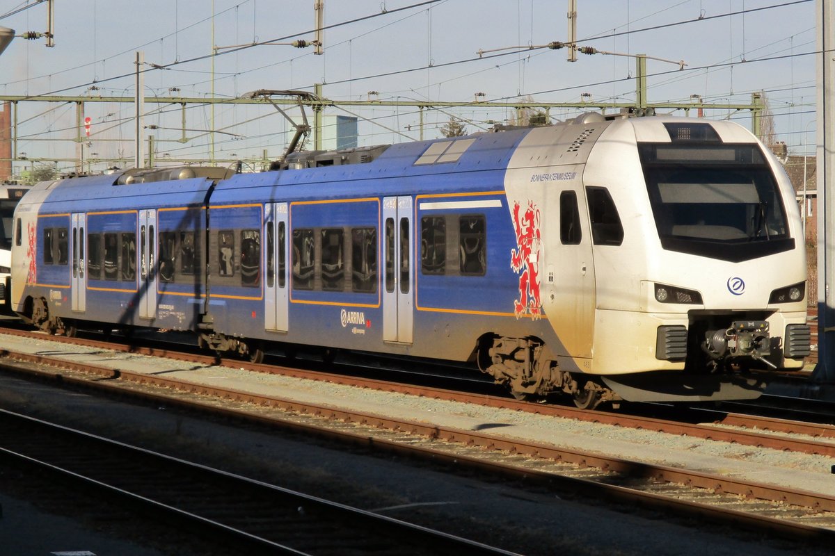 Am 20 Jänner 2017 steht Arriva 463 in Maastricht. Das ´BONNEFANTENMUSEUM´ übrigens liegt etwas 2 km westlicher.