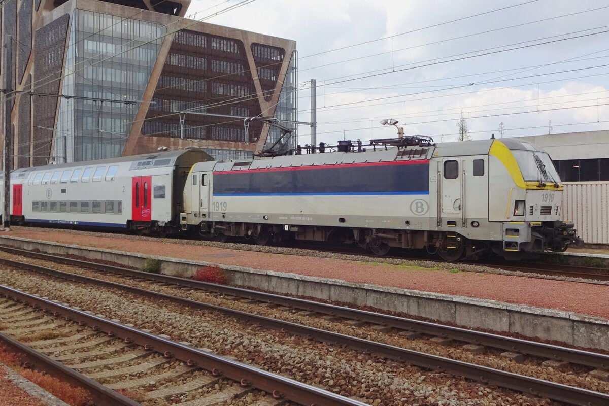 Am 22 Mai 2019 treft NMBS 1919 in Hasselt ein.