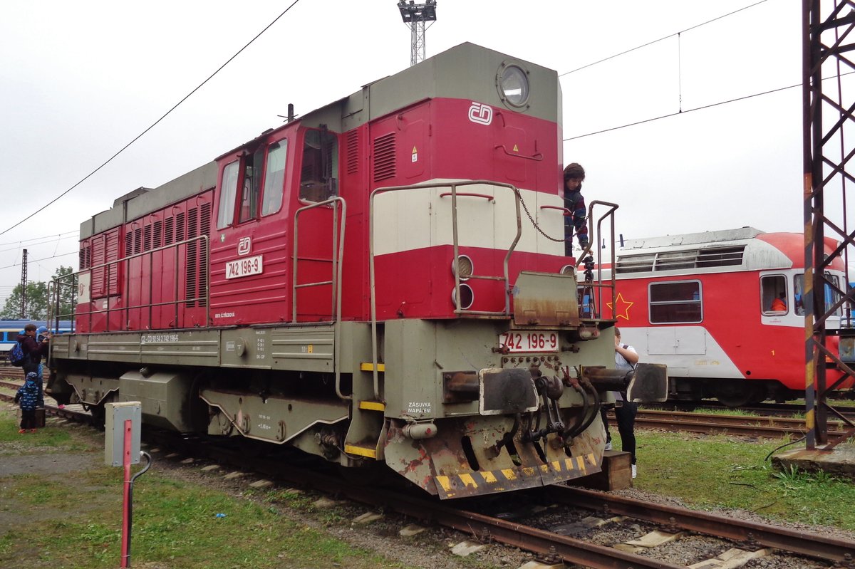 Am 24 September 2017 steht 742 196 in Ceska Trebova.