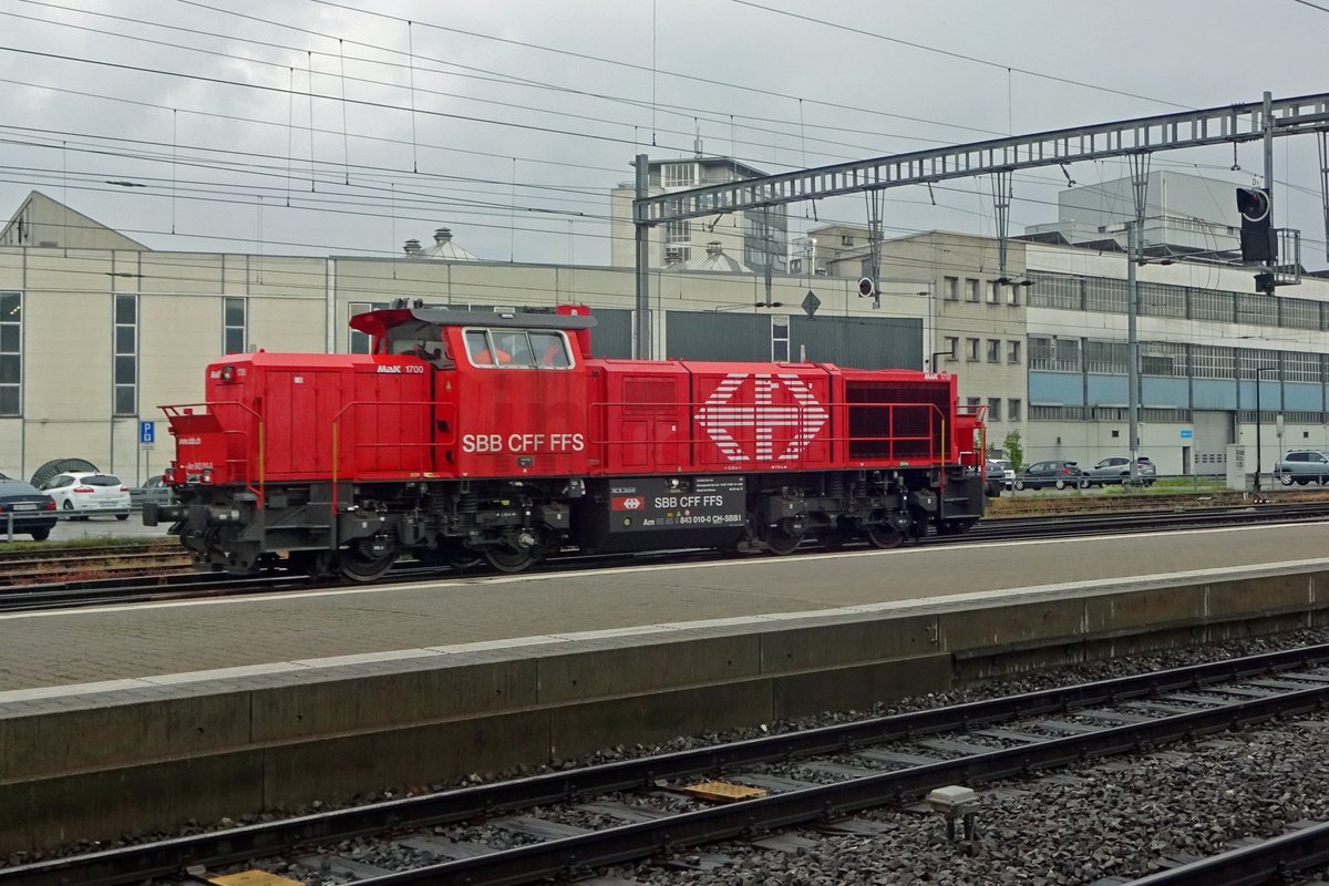 Am 25 Mai 2019 durchfahrt 843 010 solo Brugg AG.  