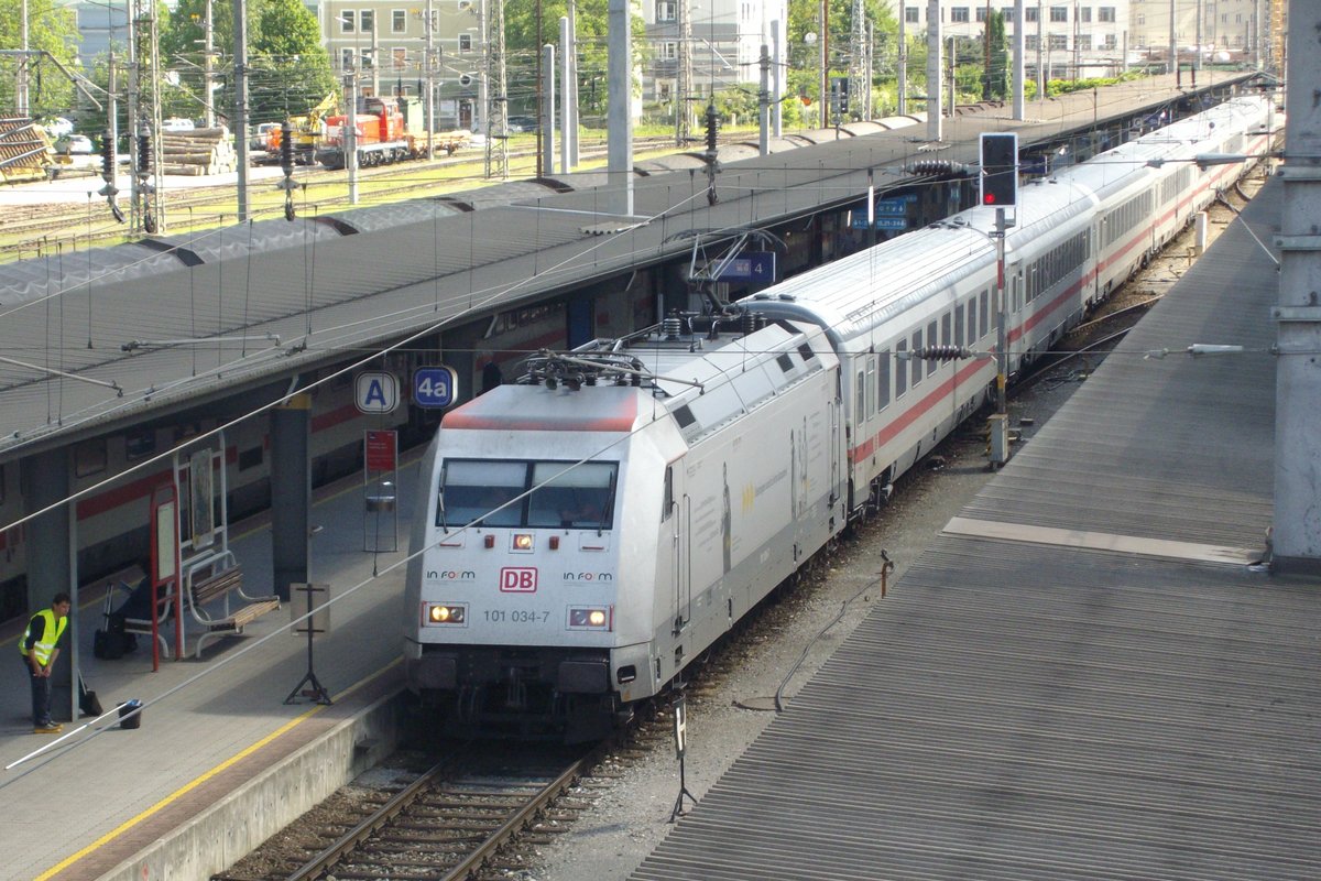 Am 29 Mai 2012 steht 101 034 in Salzburg hbf. 