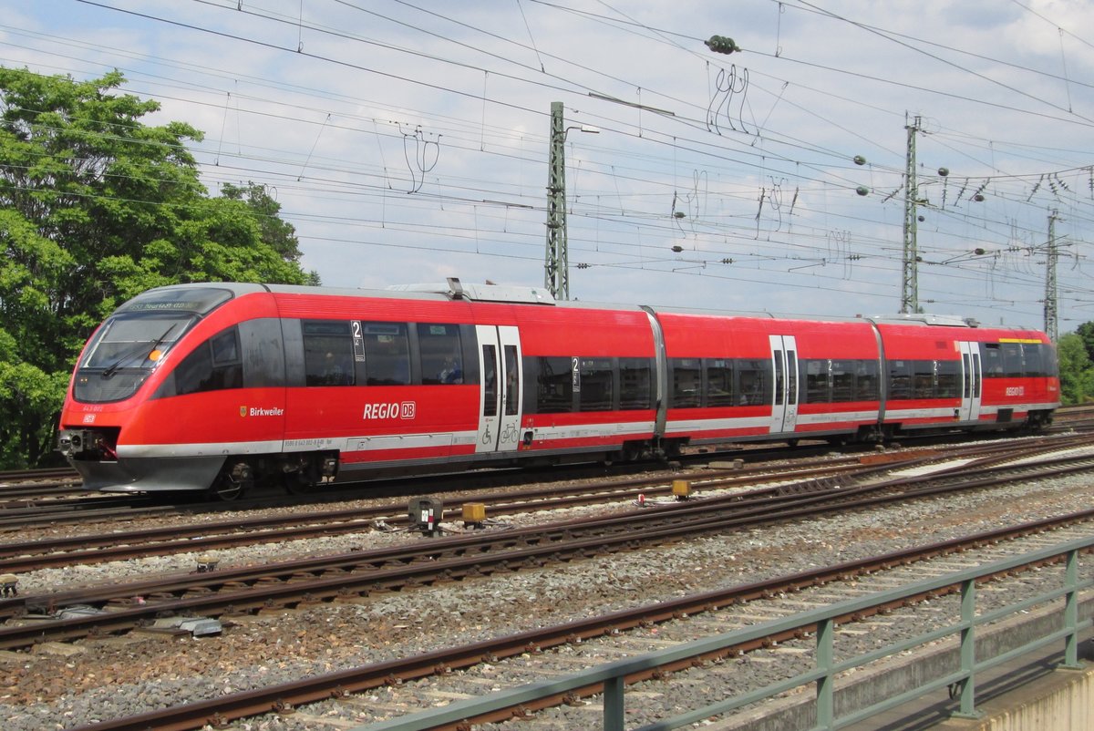 Am 31 Mai 2014 treft 643 002 in Neustadt (W) ein.