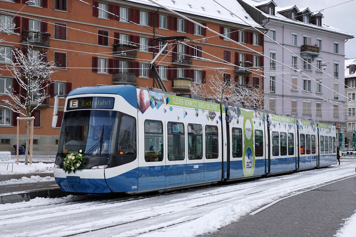 Am 9. Dezember 2017 konnten die Verkehrsbetriebe Zrich sowie die Basler Verkehrsbetriebe anlsslich von grossen Tramfesten Streckenausbauten einweihen, die ab dem kommenden Fahrplanwechsel vom 10. Dezember 2017 planmssig befahren werden.
VBZ Zri Linie TRAMVERBINDUNG HARDBRUECKE
Die neue Linie 8 schafft Anschluss quer durch Zrich
Ihre Vorteile:
1. Anwohner und Beschftigte in den Kreisen 4 und 5 erhalten direkten Anschluss an die S-Bahnen am Bahnhof Hardbrcke.
2. Die Arbeitspltze in Zrich-West werden noch besser erschlossen.
3. Zugpendler erhalten beim Bahnhof Hardbrcke einen bequemen Anschluss ans Zrcher Tramnetz.
4. Vom Paradeplatz und Stauffacher fhrt eine direkte Linie via Hardbrcke ins Hardturm-Quartier.
5. Die Tramlinie verbindet die Kultur-und Unterhaltungsangebote der beiden lebhaften Quartiere 4 und 5.
Impressionen vom 9. Dezember 2017.
Foto: Walter Ruetsch
