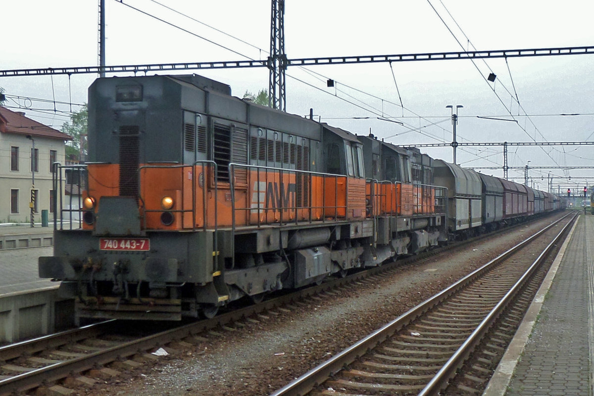 AWT 740 443 durchfahrt am miesen 4 Mai 2016 Bohumín.