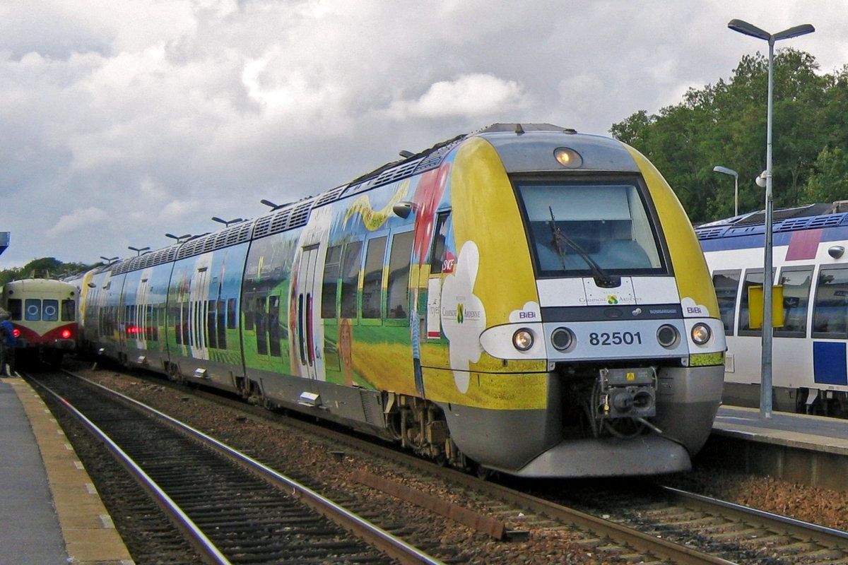 BiBi 82501 durchfahrt Longueville am 19 September 2011. 