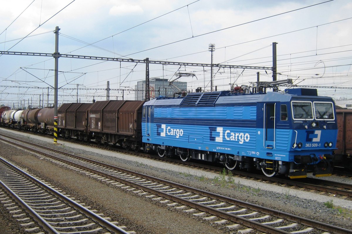 CD 363 509 steht in Praha-Liben am 13 Mai 2012.