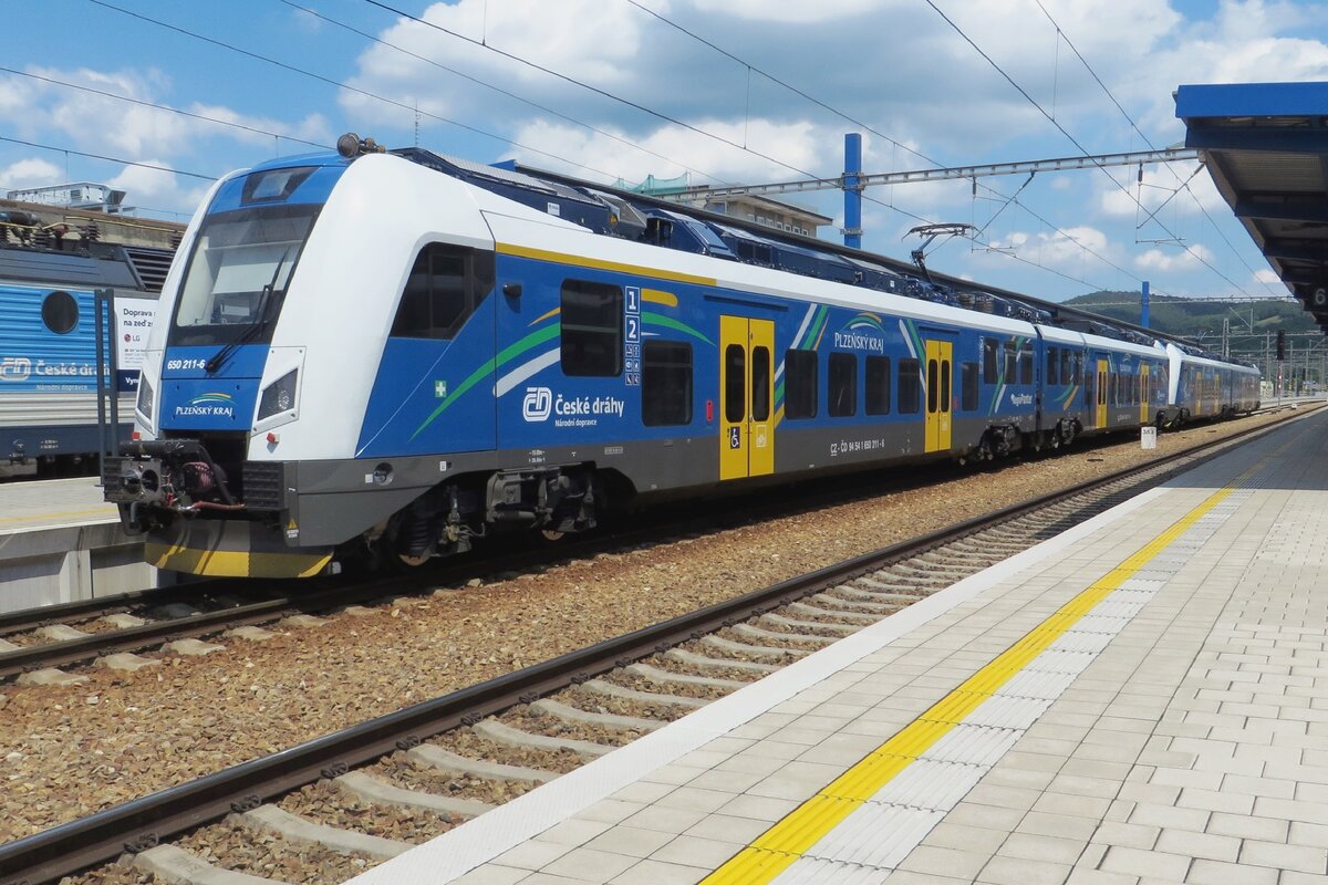 CD 650 211-6 steht am 10 Juni 2022 in Beroun.