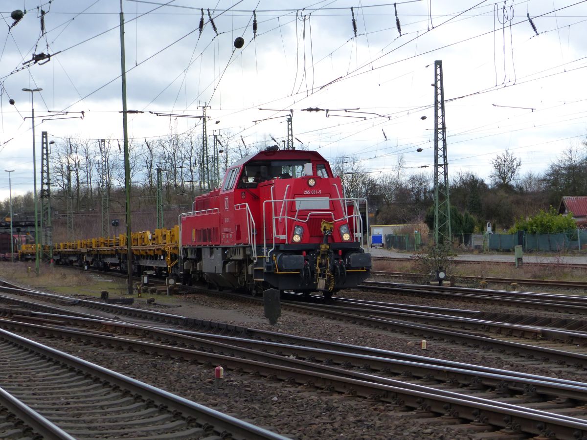 DB Cargo Diesellok 265 031-5 Rangierbahnhof Köln-Kalk Nord 08-03-2018.

DB Cargo dieselloc 265 031-5 rangeerstation Köln-Kalk Nord 08-03-2018.