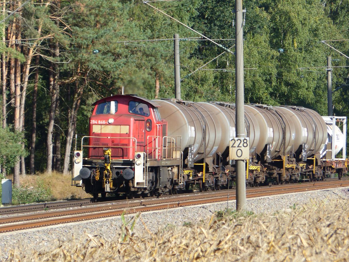 DB Cargo Diesellok 294 846-1 Bernte, Emsb�ren 13-09-2018.

DB Cargo dieselloc 294 846-1 Bernte, Emsb�ren 13-09-2018.