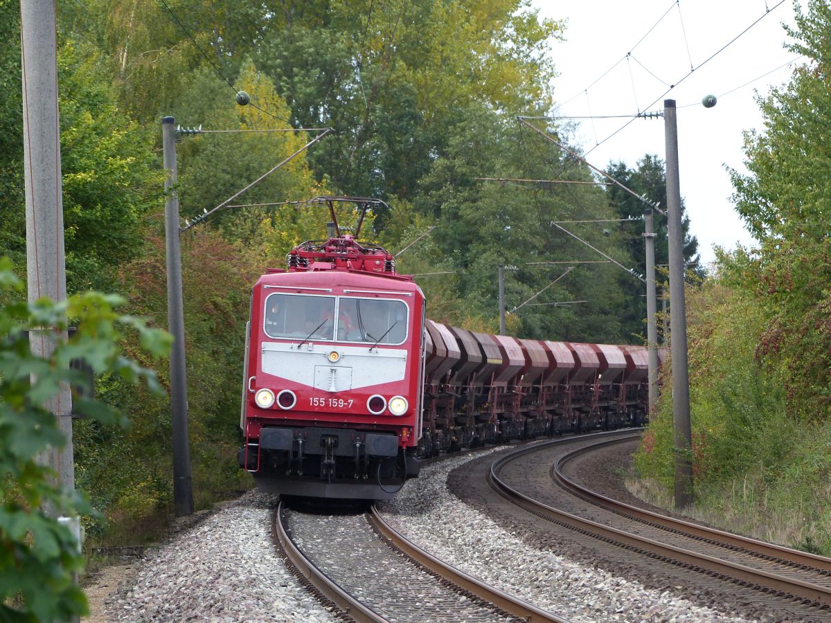 DB Cargo Lok 155 159-7 bei Bahn�bergang Ringstra�e, Westerkappeln 28-09-2018.


DB Cargo loc 155 159-7 nadert overweg Ringstra�e, Westerkappeln 28-09-2018.