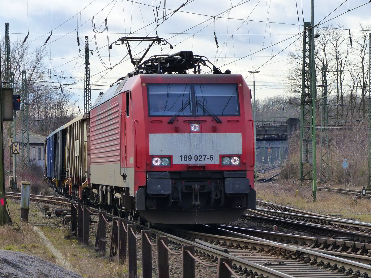 DB Cargo Lok 189 027-6 Rangierbahnhof Keulen Kalk Nord am 08-03-2018.

DB Cargo loc 189 027-6 rangeerstation K�ln Kalk Nord am 08-03-2018.
