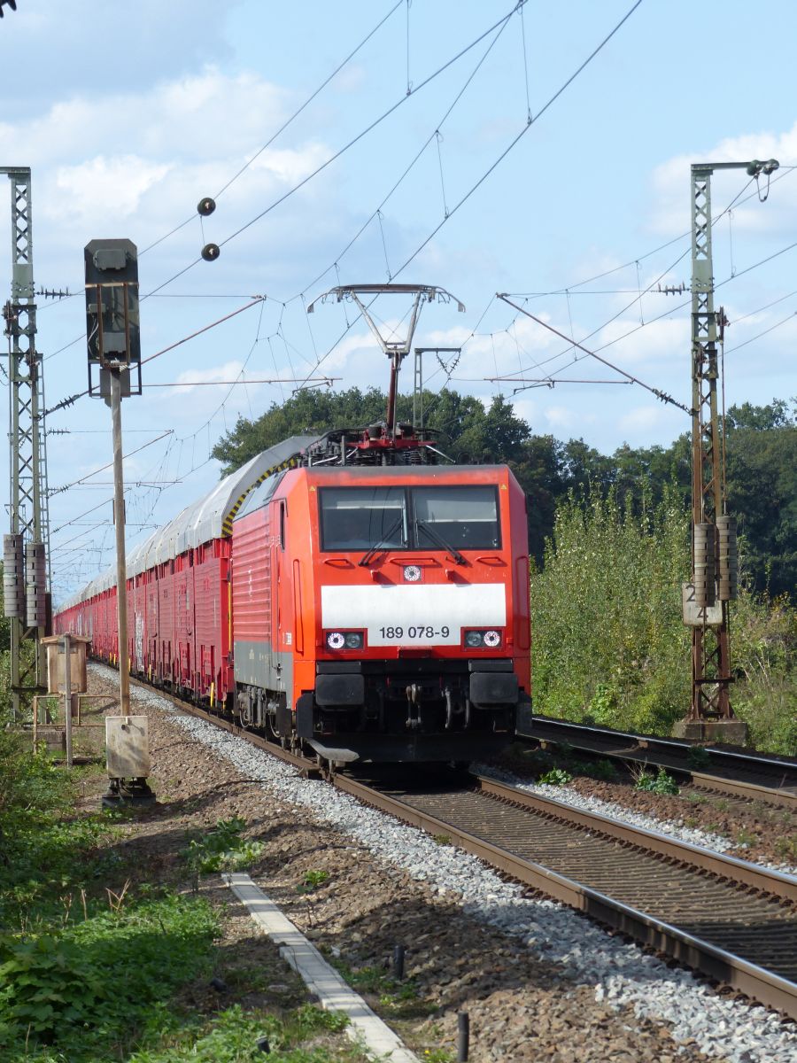 DB Cargo Lok 189 078-9 bij Bahn�bergang Devesstra�e, Salzbergen 13-09-2018.

DB Cargo loc 189 078-9 bij overweg Devesstra�e, Salzbergen 13-09-2018.