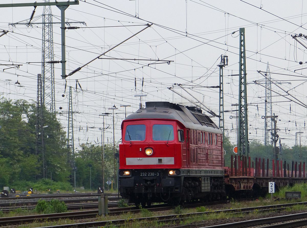DB Schenker Diesellok 232 230-3 G�terbahnhof Oberhausen West 20-05-2016.

DB Schenker dieselloc 232 230-3 goederenstation Oberhausen West 20-05-2016.
