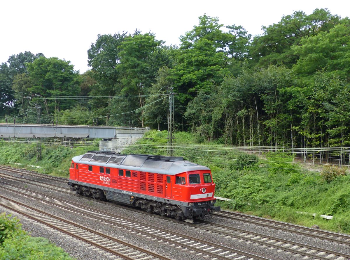 DB Schenker Diesellok 232 230-3. Forsthausweg, Duisburg 08-07-2016.

DB Schenker dieselloc 232 230-3. Forsthausweg, Duisburg 08-07-2016.