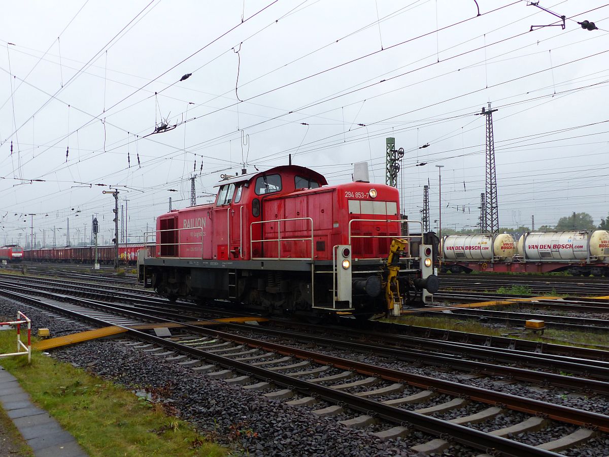 DB Schenker Diesellok 294 853-7 G�terbahnhof Oberhausen West 20-10-2016.

DB Schenker dieselloc 294 853-7 goederenstation Oberhausen West 20-10-2016.