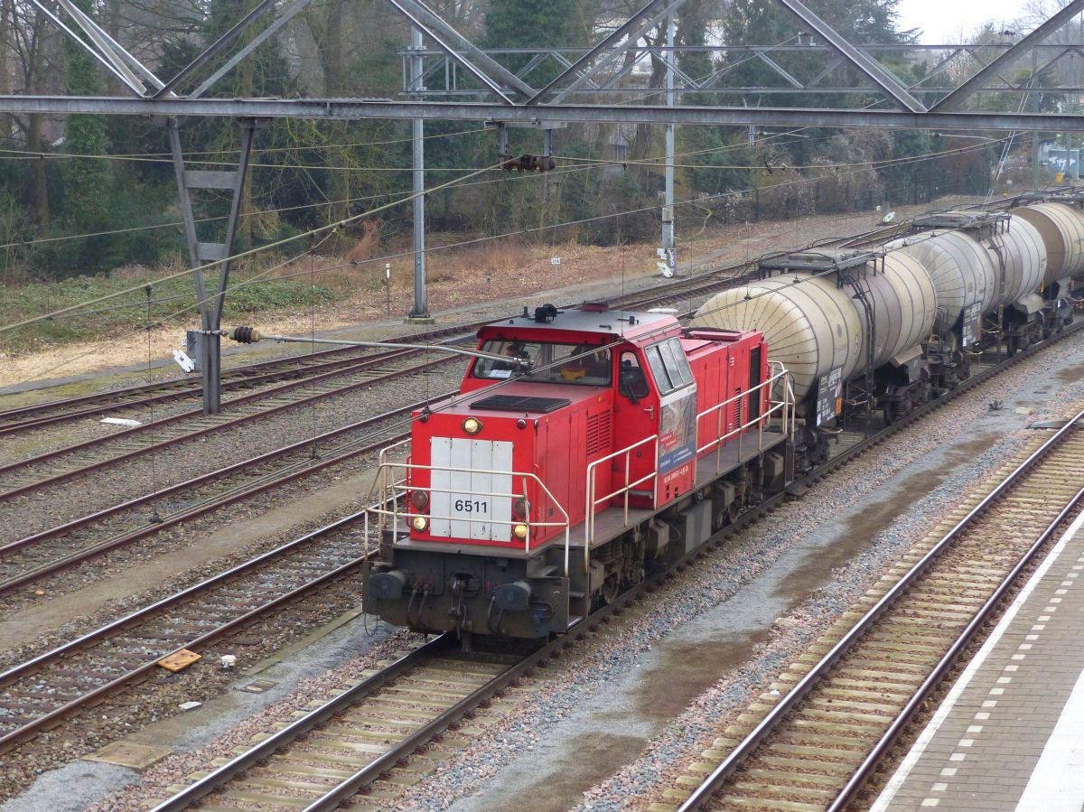 DB Schenker Diesellok 6511 mit G�terzug Gleis 6 Dordrecht 16-02-2017.


DB Schenker dieselloc 6511 met een goederentrein spoor 6 Dordrecht 16-02-2017.