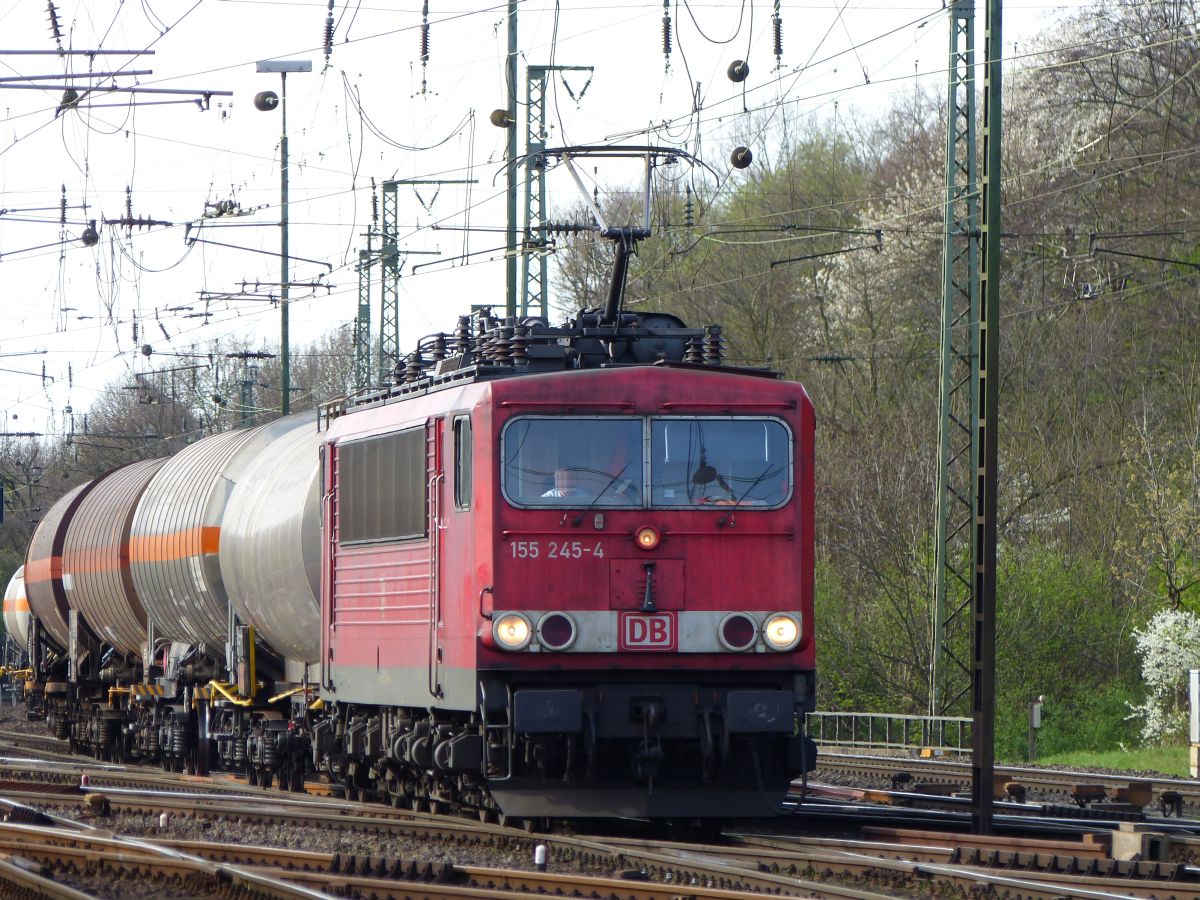 DB Schenker Lok 155 245-4 Rangierbahnhof K�ln Gremberg. Porzer Ringstra�e, K�ln 31-03-2017.

DB Schenker loc 155 245-4 rangeerstation Keulen Gremberg. Porzer Ringstra�e, Keulen 31-03-2017.