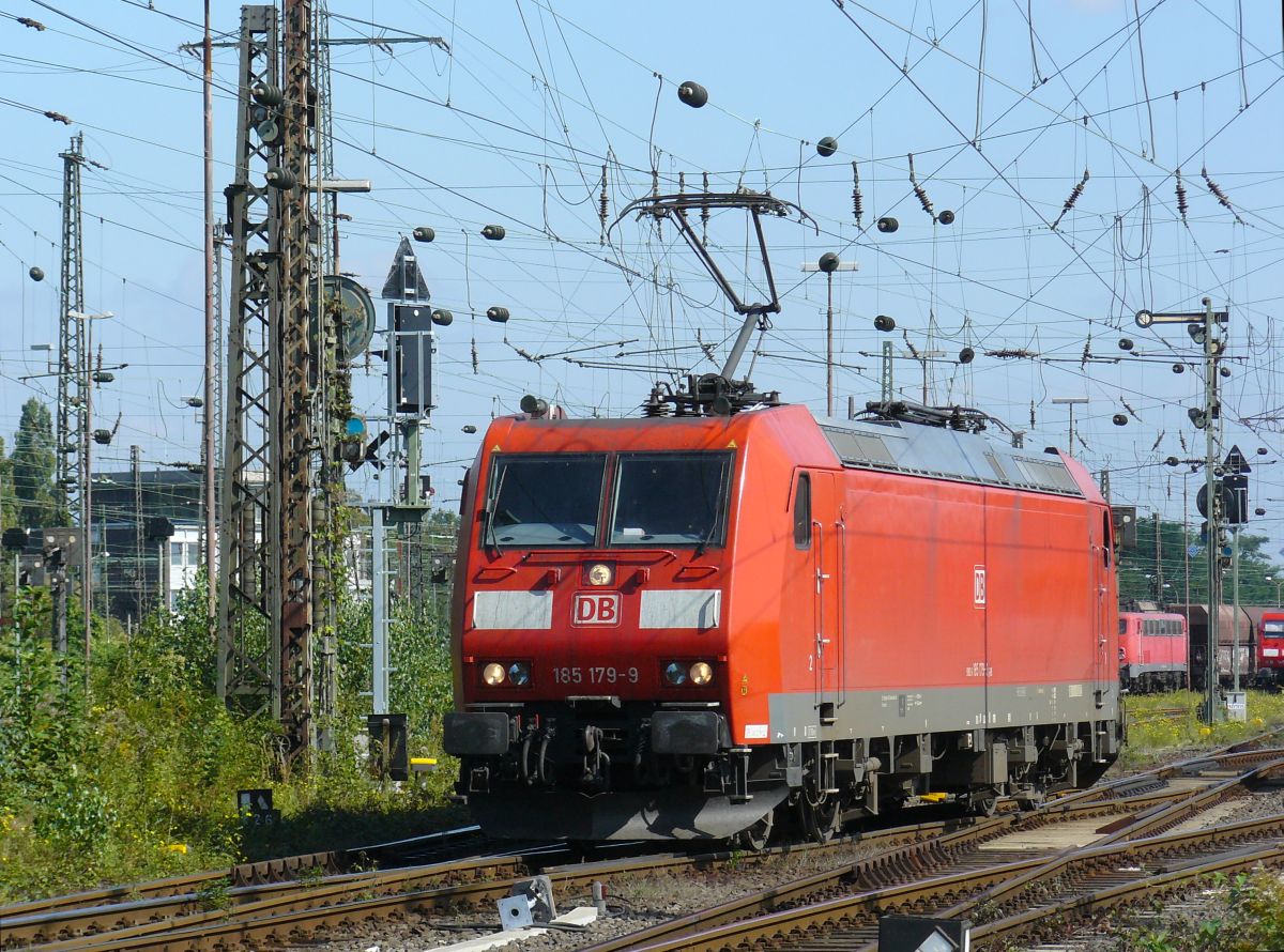 DB Schenker Lok 185 179-9 Oberhausen West 12-09-2014. 

DB Schenker locomotief 185 179-9 Oberhausen West 12-09-2014. 