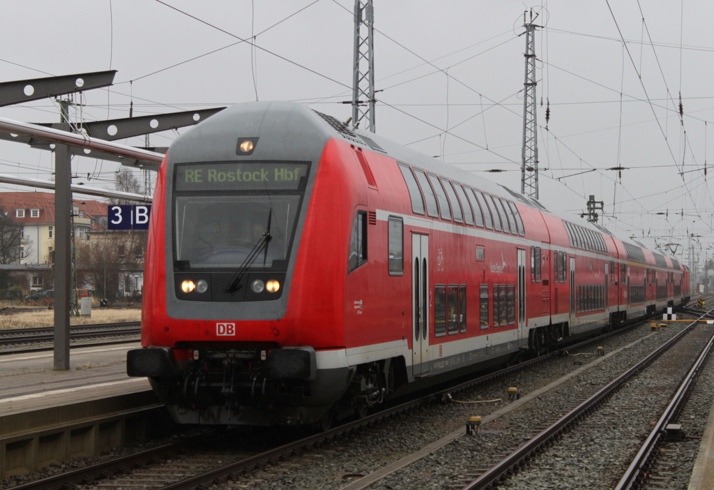 DBpzfa 766.1 als RE 93307(Blankenberg-Rostock)bei der Einfahrt im Rostocker Hbf.18.03.2017