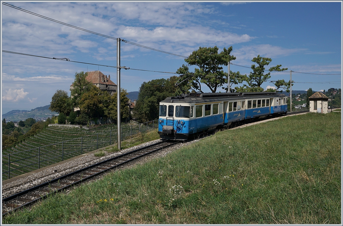 Der ABDe 8/8 4004 Fribourg in Châtelard VD.
22. Aug.2018 