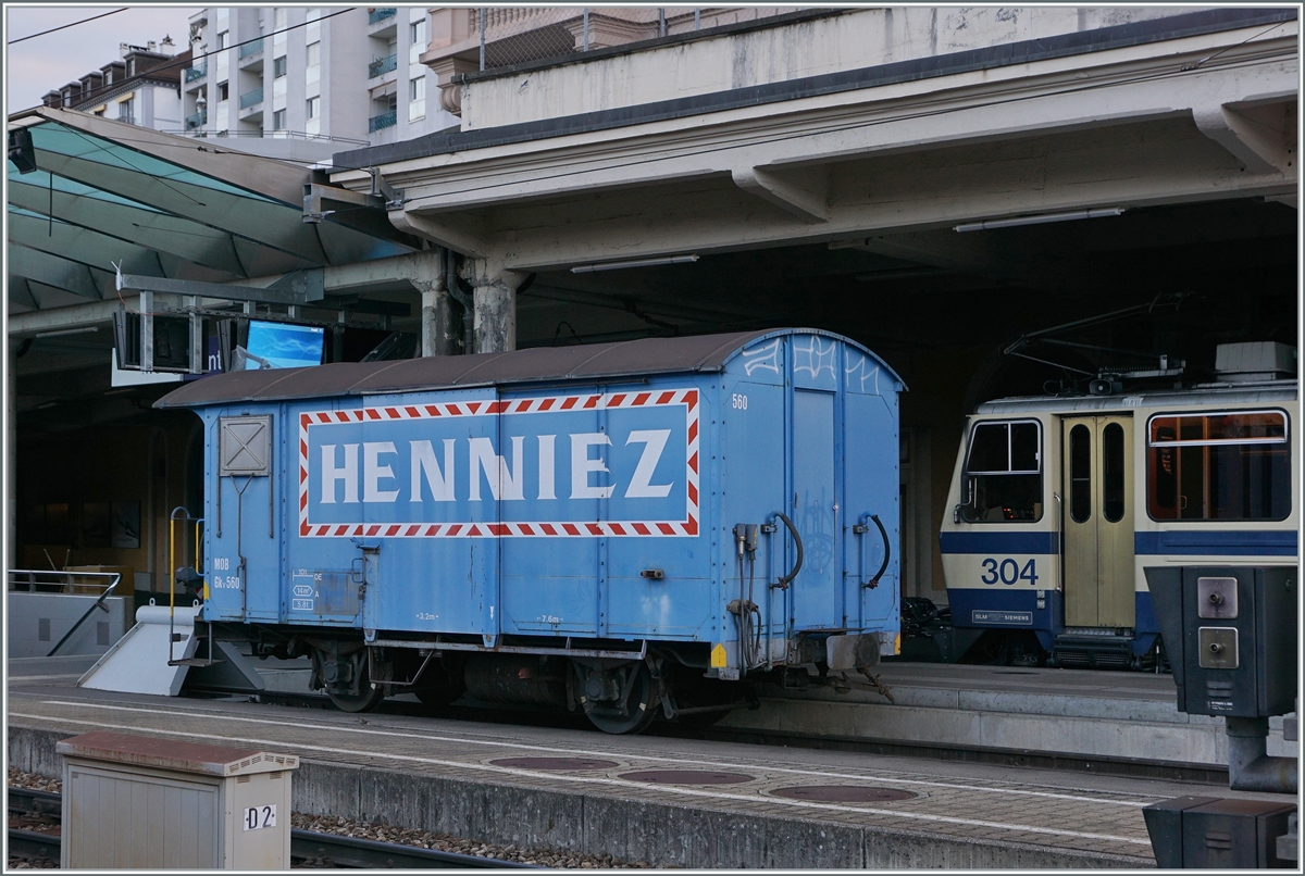 Der MOB Gkv 560 in Montreux. Als noch lange niemand von  Werbeloks  sprach, nutze die MOB ihre Gütewagen bereits für Werbezwecke.

12. Oktober 2020