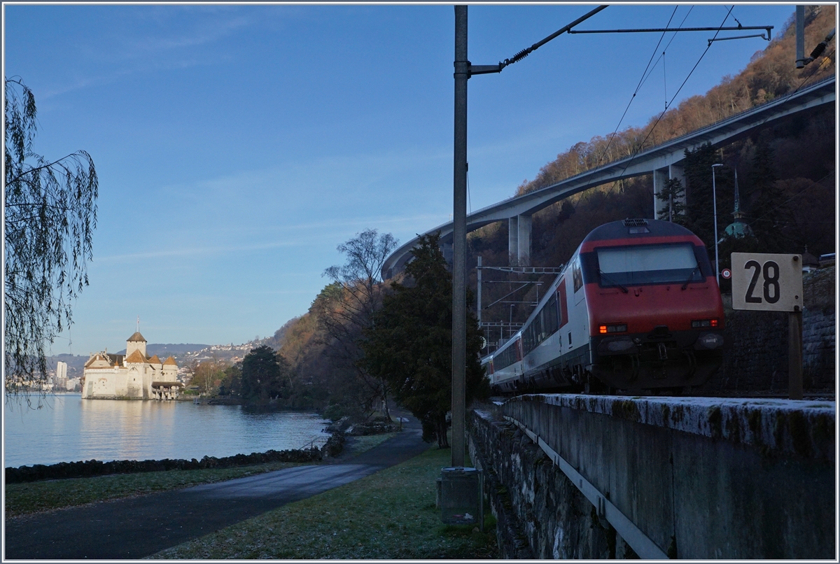 Die Bahn beim Château de Chillon auf eine etwas andere Art. 
6. Dez. 2016