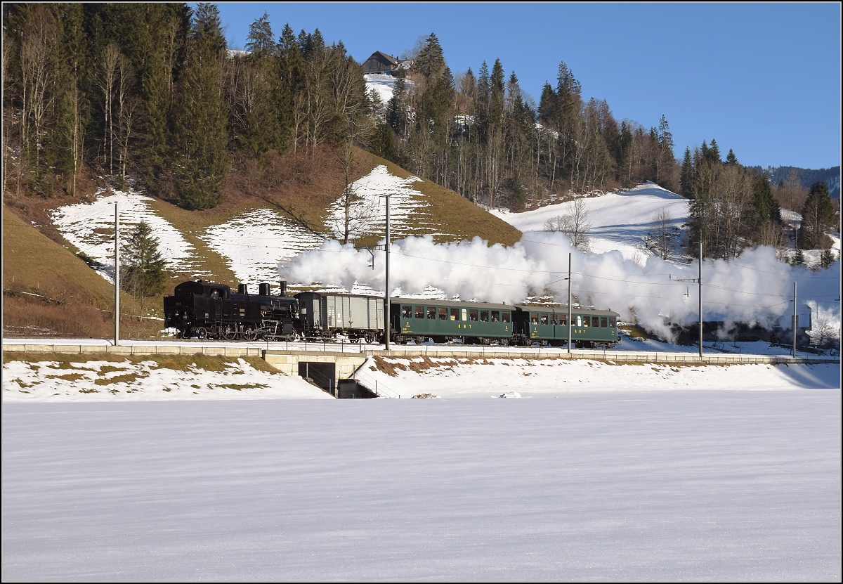 Eb 3/5 5810 gegenüber Kröschenbrunnen. Februar 2019.