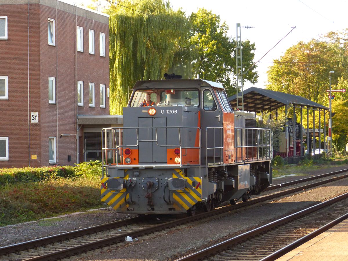 EEB (Emsl�ndische Eisenbahn)Diesellok 275 805-2 (92 80 1275 805-2 D-EBB) Salzbergen 28-09-2018.

EEB (Emsl�ndische Eisenbahn)dieselloc 275 805-2 (92 80 1275 805-2 D-EBB) Salzbergen 28-09-2018.