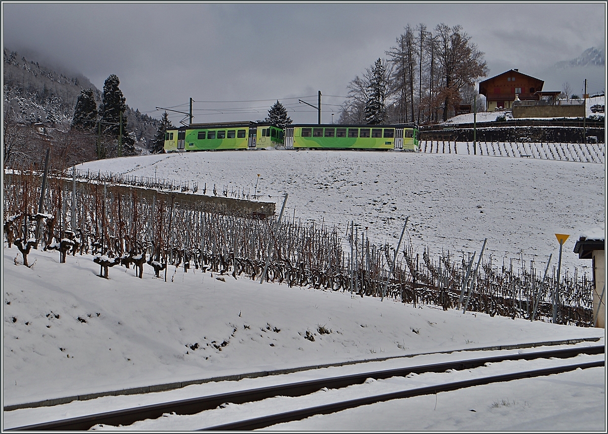 Ein ASD Regionalzug in den winterlichen Weinbergen oberhalb von Aigle.
2. Feb. 2015