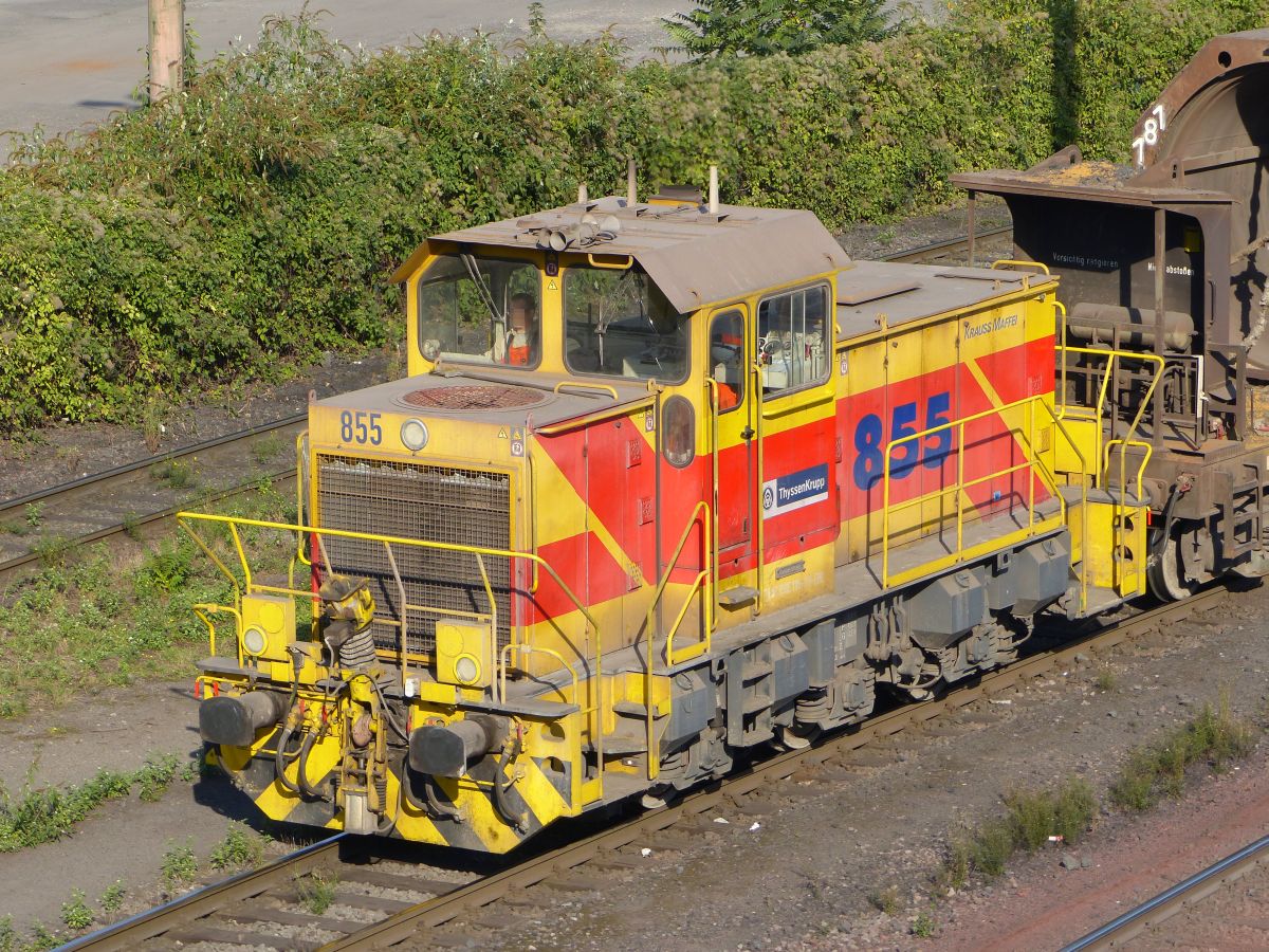 Eisenbahn und H�fen GmbH Diesellok 855 (98 80 0505 105-3 D-EH) ThyssenKrupp Alsumerstrasse, Duisburg 22-09-2016.


Eisenbahn und H�fen GmbH dieselloc 855 (98 80 0505 105-3 D-EH) ThyssenKrupp Alsumerstrasse, Duisburg 22-09-2016.