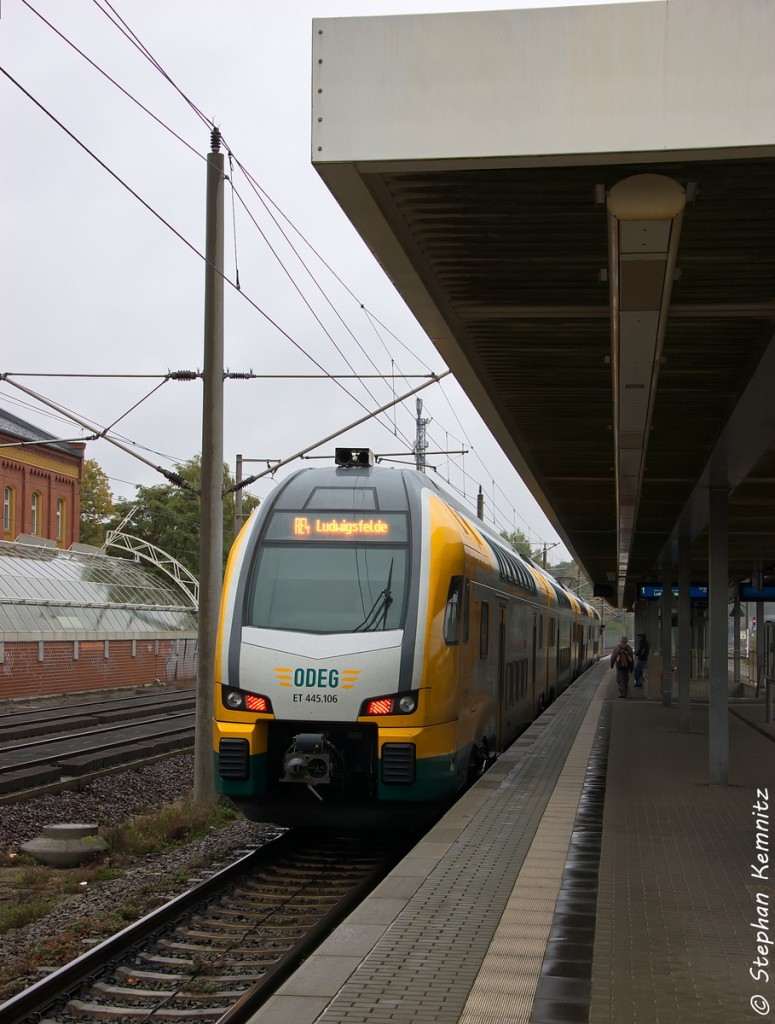 ET 445.106 (445 106-8) ODEG - Ostdeutsche Eisenbahn GmbH als RE4 (RE 37315) von Rathenow nach Ludwigsfelde in Rathenow. 10.10.2013