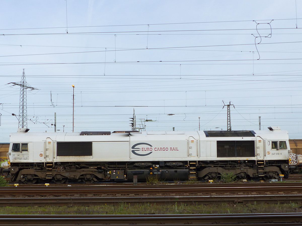 Euro Cargo Rail (ECR) Diesellok 247 016-9 G�terbahnhof Oberhausen West 31-03-2017.

Euro Cargo Rail (ECR) dieselloc 247 016-9 goederenstation Oberhausen West 31-03-2017.