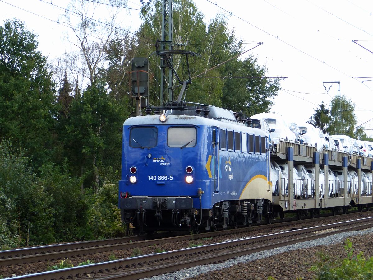 EVB (Eisenbahnen und Verkehrsbetriebe Elbe-Weser GmbH) Lok 140 866-5 Devesstra�e, Salzbergen 13-09-2018.

EVB (Eisenbahnen und Verkehrsbetriebe Elbe-Weser GmbH) loc 140 866-5 Devesstra�e, Salzbergen 13-09-2018.