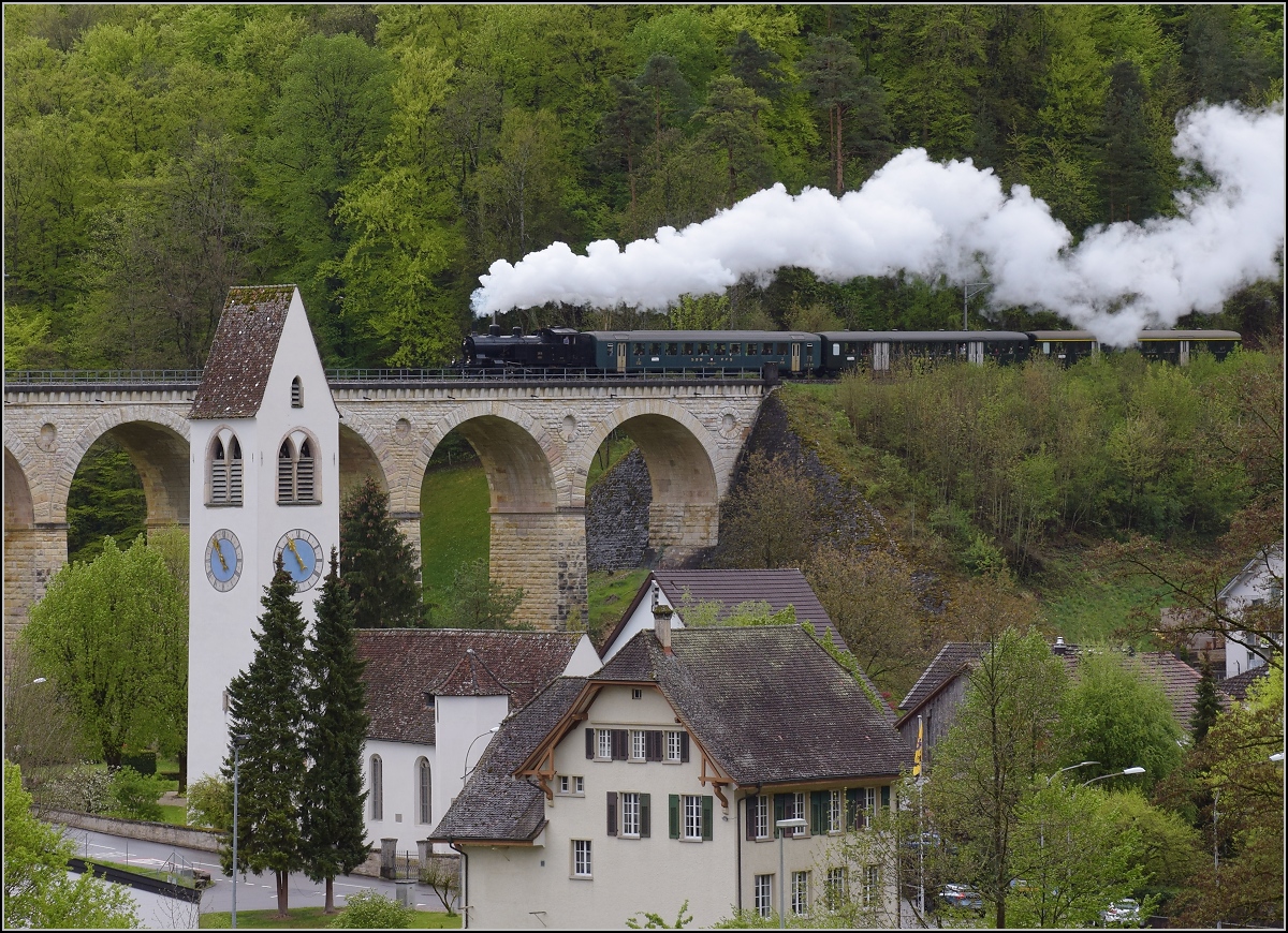 Fahrleitungsstörung nannte sie die Veranstaltung, um an die Dampfreserve in Olten für solche Fälle zu erinnern. Der Klassiker auf dem Rümlinger Viadukt mit Eb 3/5 3819. April 2019.