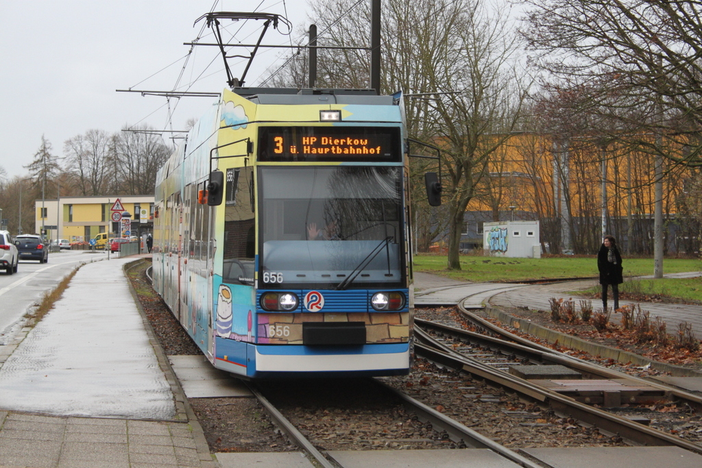 freundlich wurde der Fotograf in der Haltestelle Rostock Platz der Jugend begr��t.09.12.2017