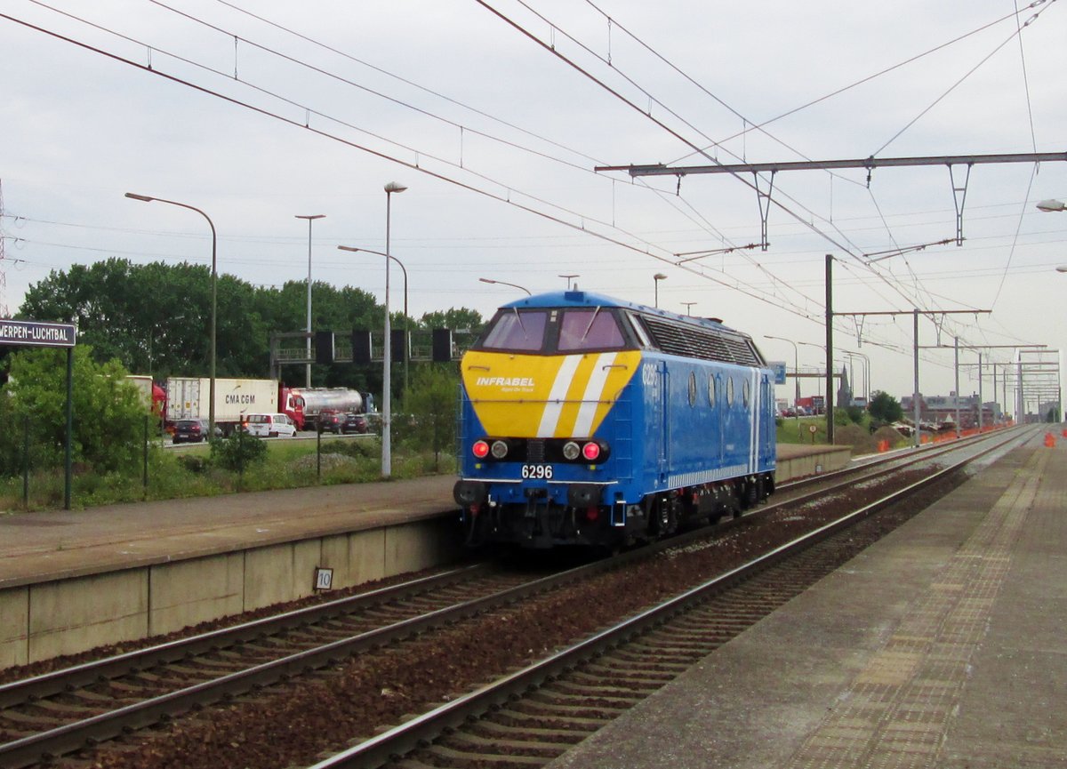 InfraBel 6292 durchfahrt am 30 Mai 2013 Antwerpen Luchtbal.