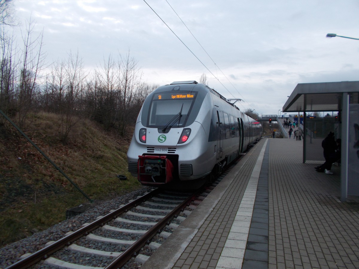 Ins Revier von den 1442 zog es mich,am 21.Dezember 2014,als ich den 1442 604 in der Leipziger Endstation Miltitzer Allee fotografierte.