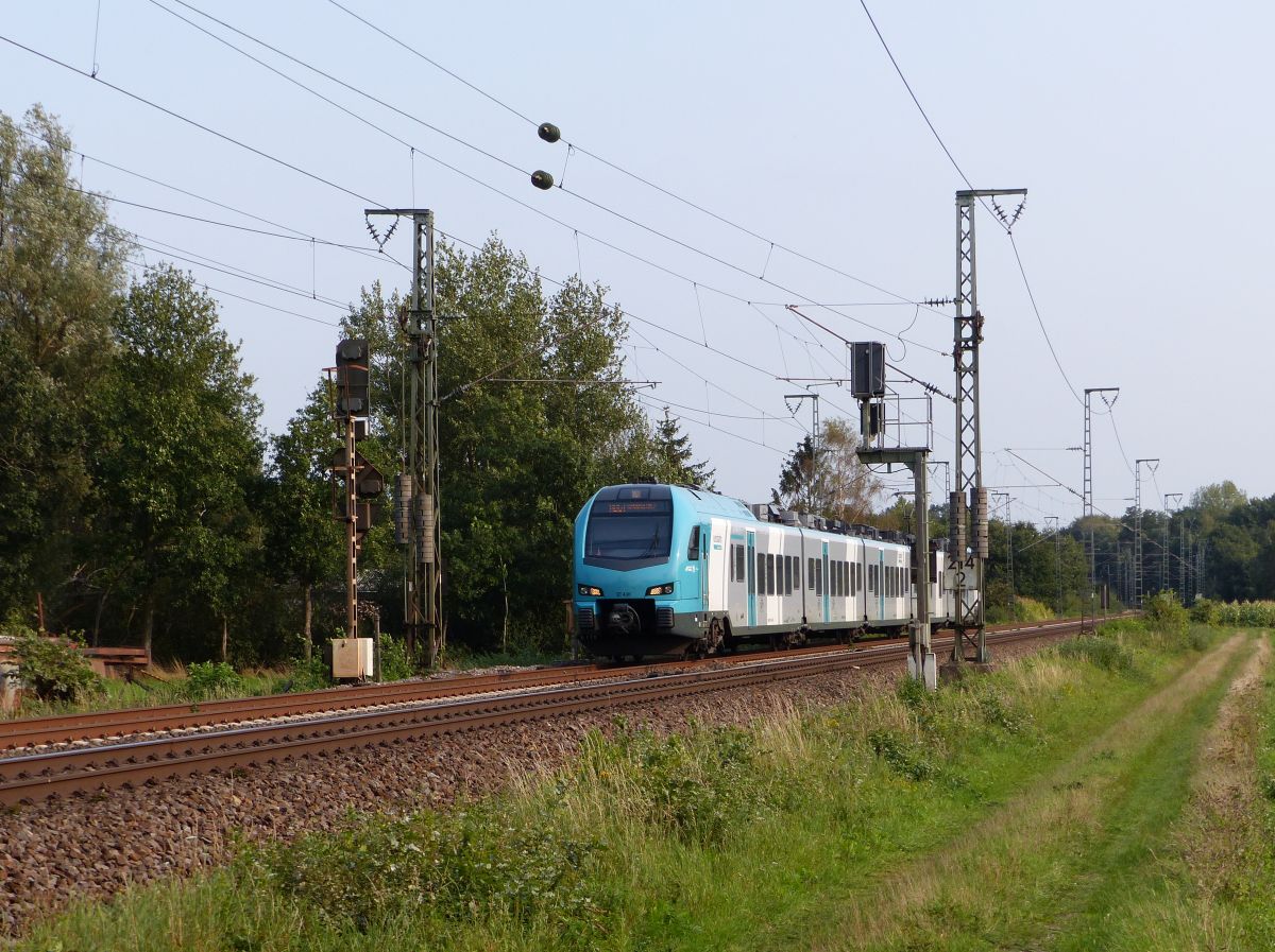 Keolis Eurobahn Stadler FLIRT 3 Triebzug ET 4 01 Devesstra�e, Salzbergen 11-09-2020.


Keolis Eurobahn Stadler FLIRT 3 treinstel ET 4 01 Devesstra�e, Salzbergen 11-09-2020.