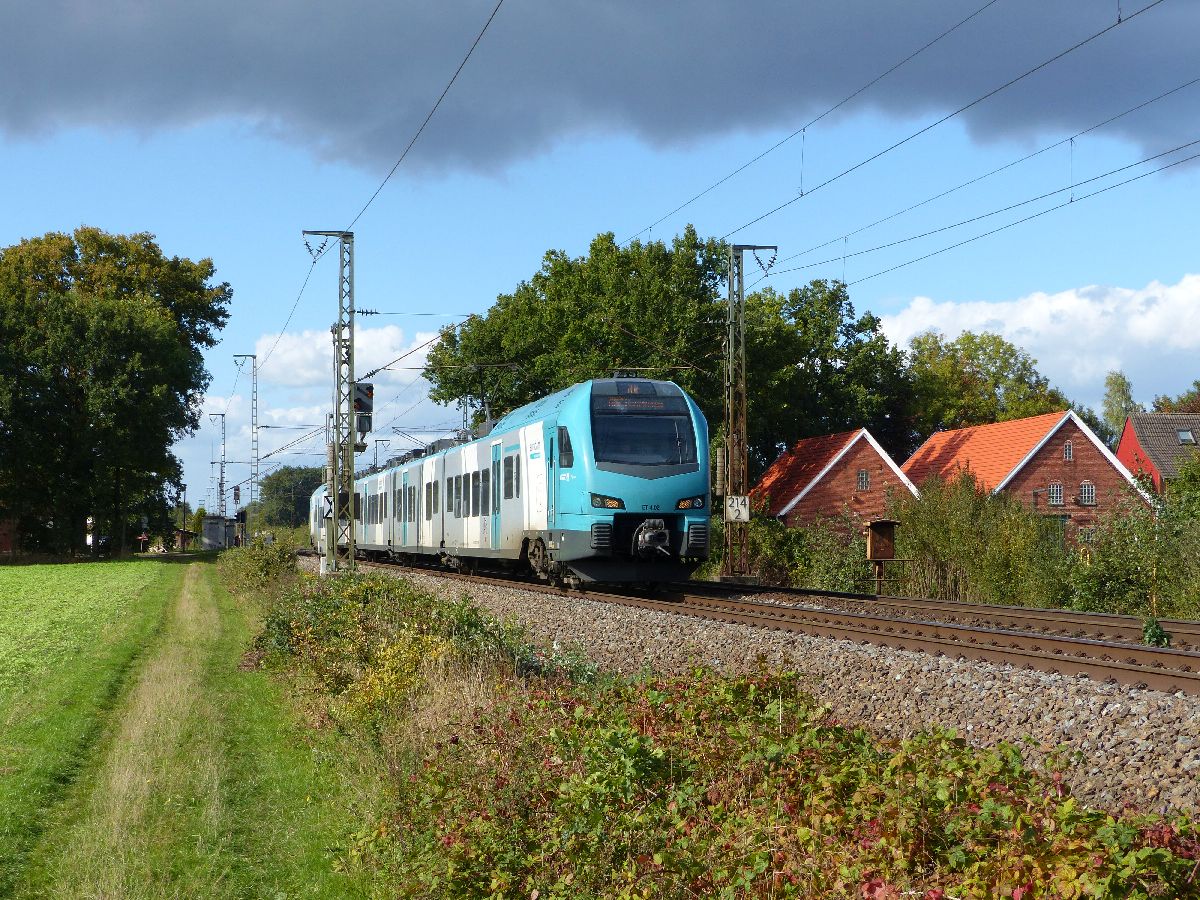 Keolis Eurobahn Triebzug ET 4.02 Devesstra�e, Salzbergen 28-09-2018.

Keolis Eurobahn treinstel ET 4.02 Devesstra�e, Salzbergen 28-09-2018.