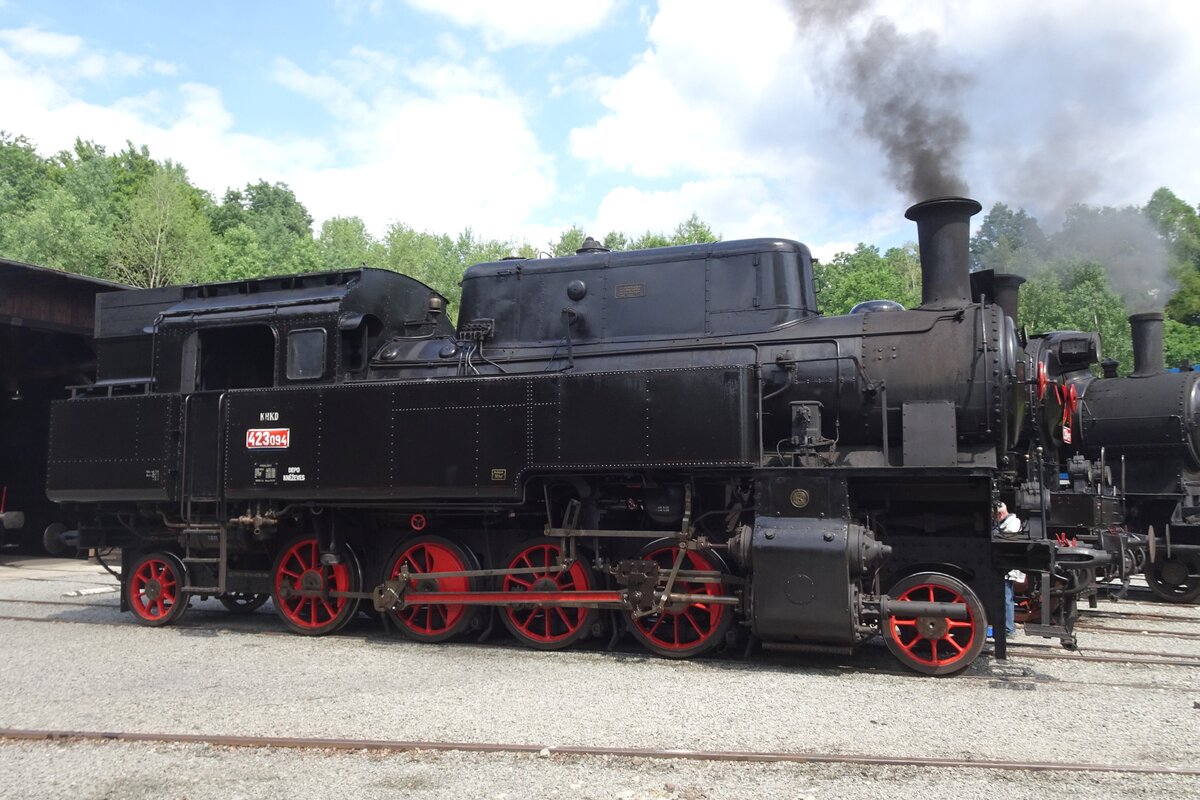 KHKD 423.094 steht am 11 Juni ins Museumsbw von Luzna u Rakovnika.