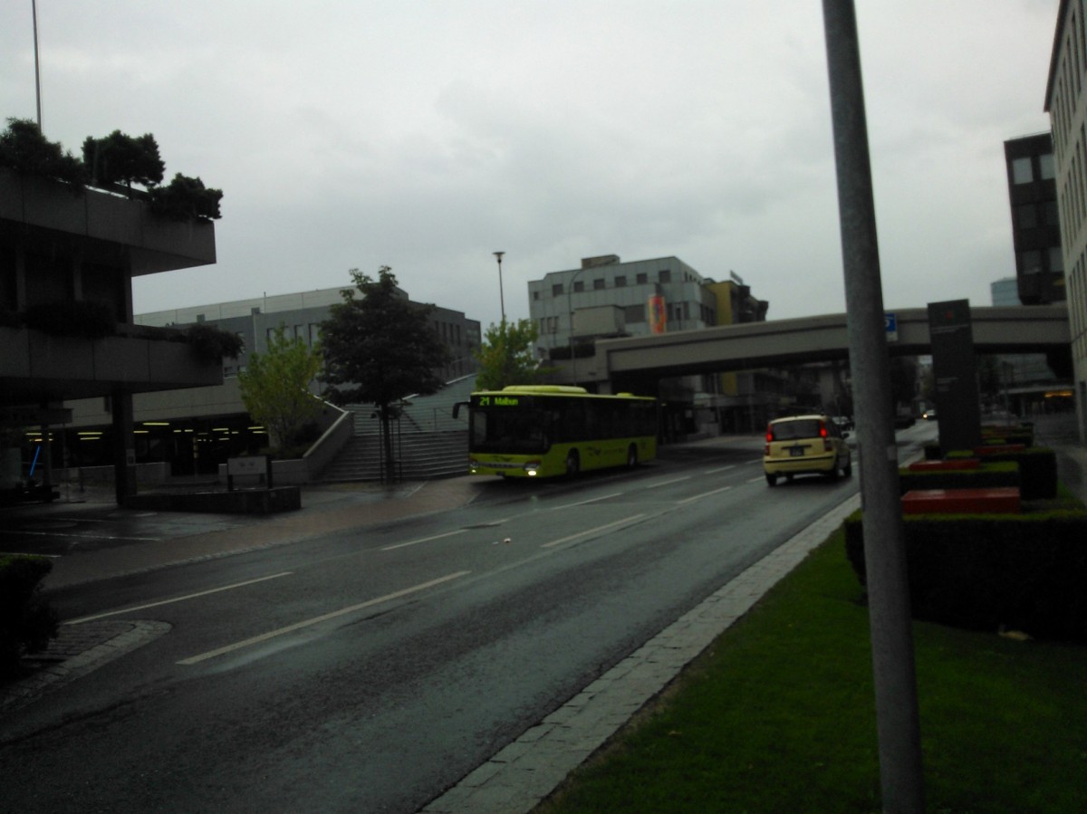 LBA-Setra S 415 NF Baujahr 2011 in Vaduz,Post am 30.8.13