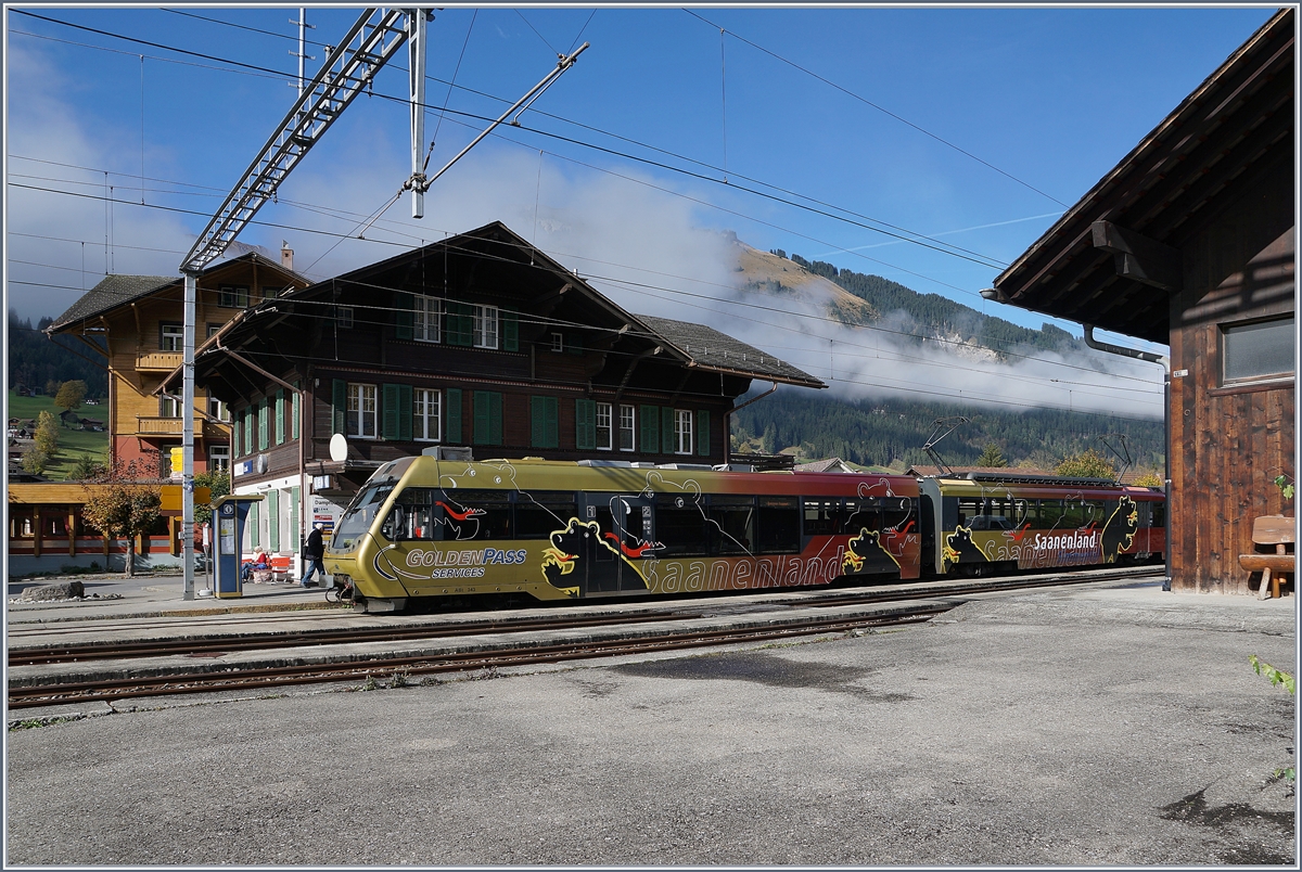 Lenk, Endpunkt der Linie von Zweisimmen her mit einem der vier auf dieser Strecke eingesetzte MOB Be 4/4 5000 mit Bt bzw. ABt. 

22. Oktober 2019