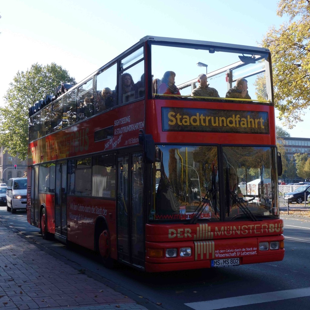 MAN als Doppeldecker fr Stadtrundfahrten unterwegs in Mnster im Oktober 2015