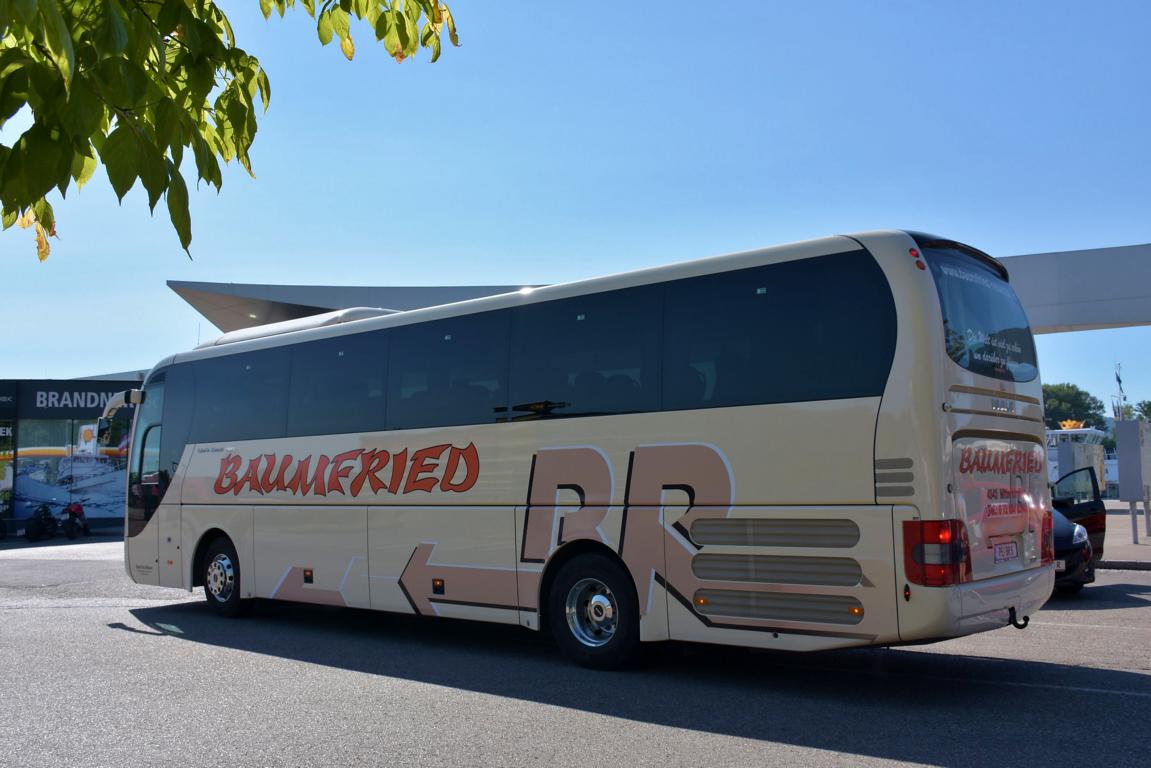 MAN Lion`s Coach von Baumfried Reisen aus �sterreich 06/2017 in Krems.