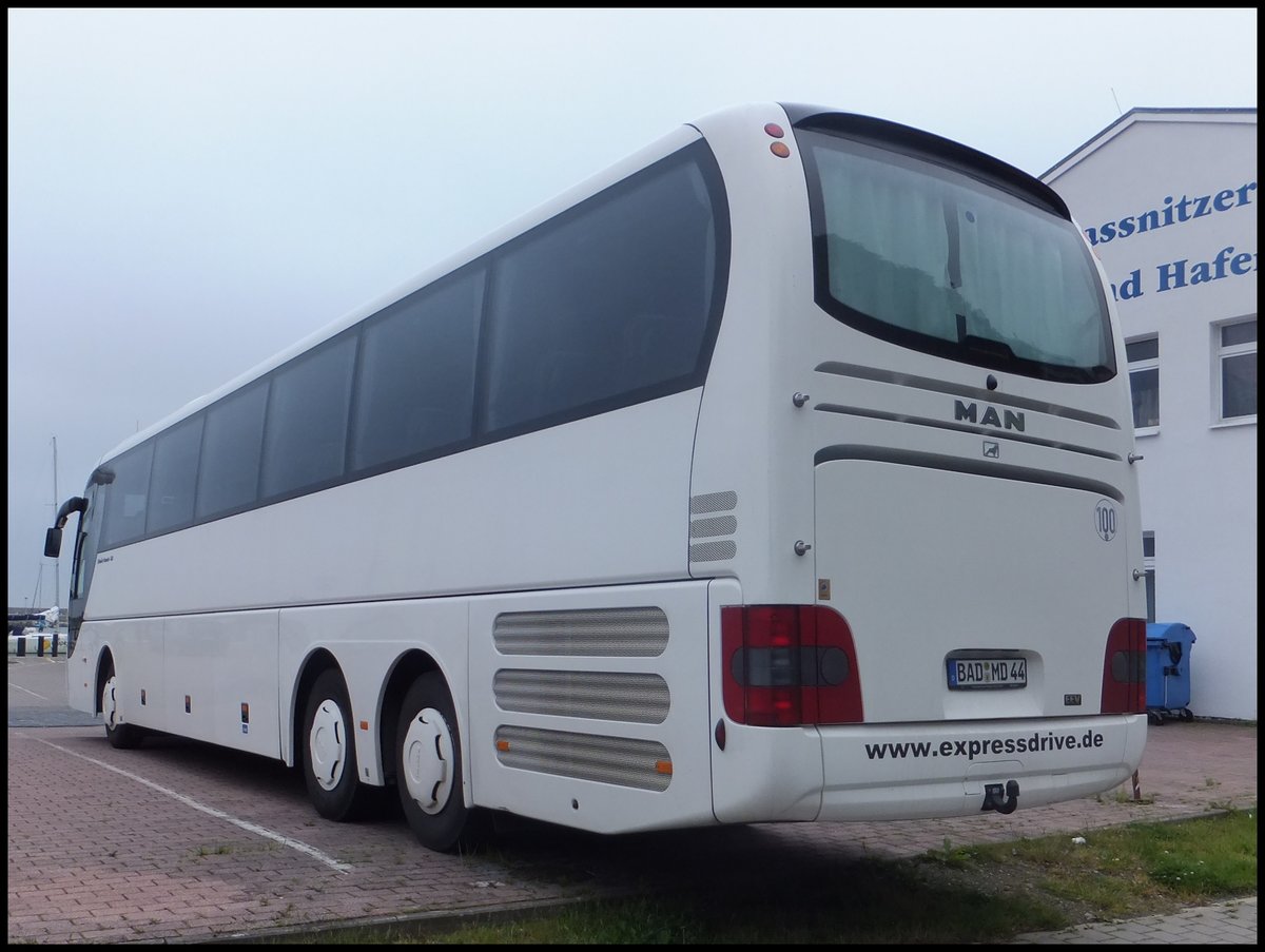 MAN Lion's Coach von Express Drive GmbH aus Deutschland im Stadthafen Sassnitz.