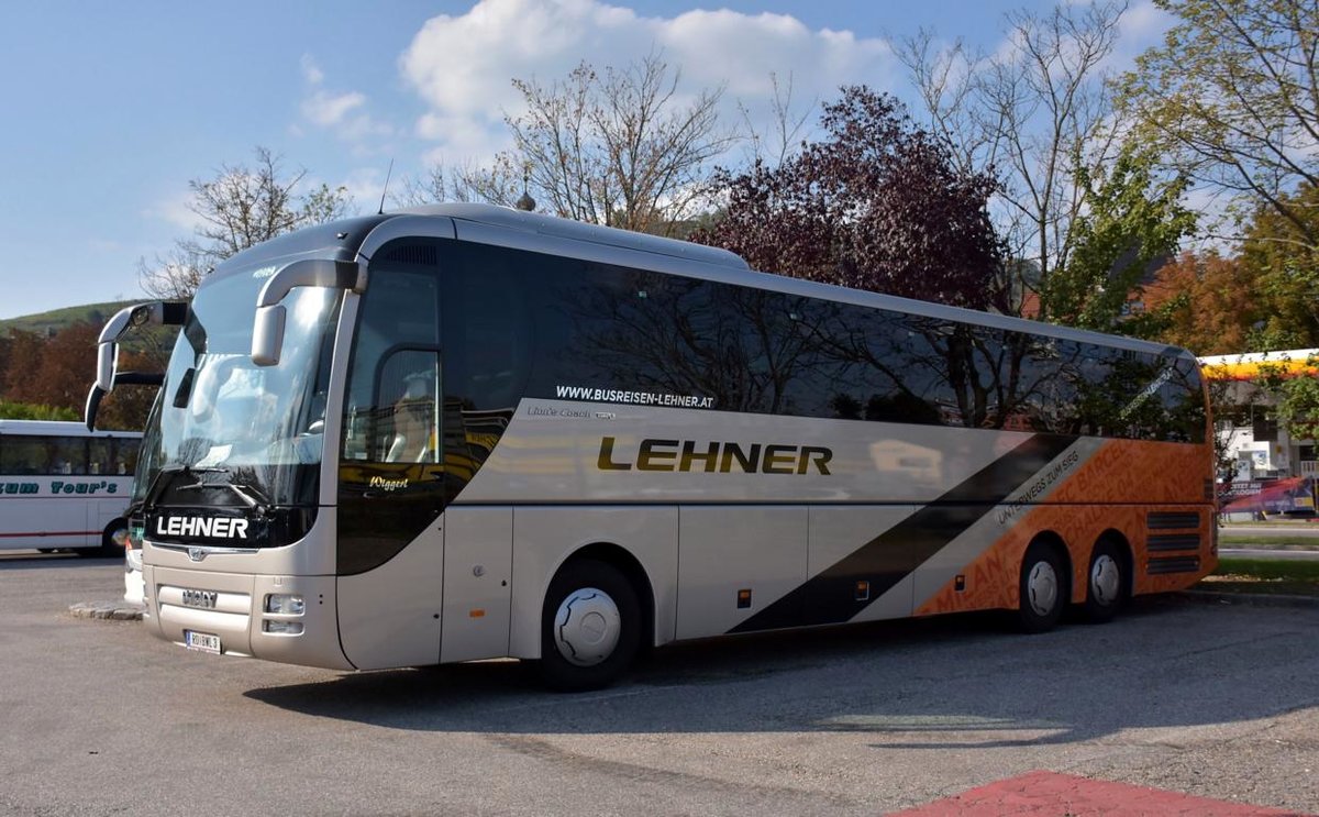 MAN Lion`s Coach von LEHNER Reisen aus �sterreich 09/2017 in Krems.