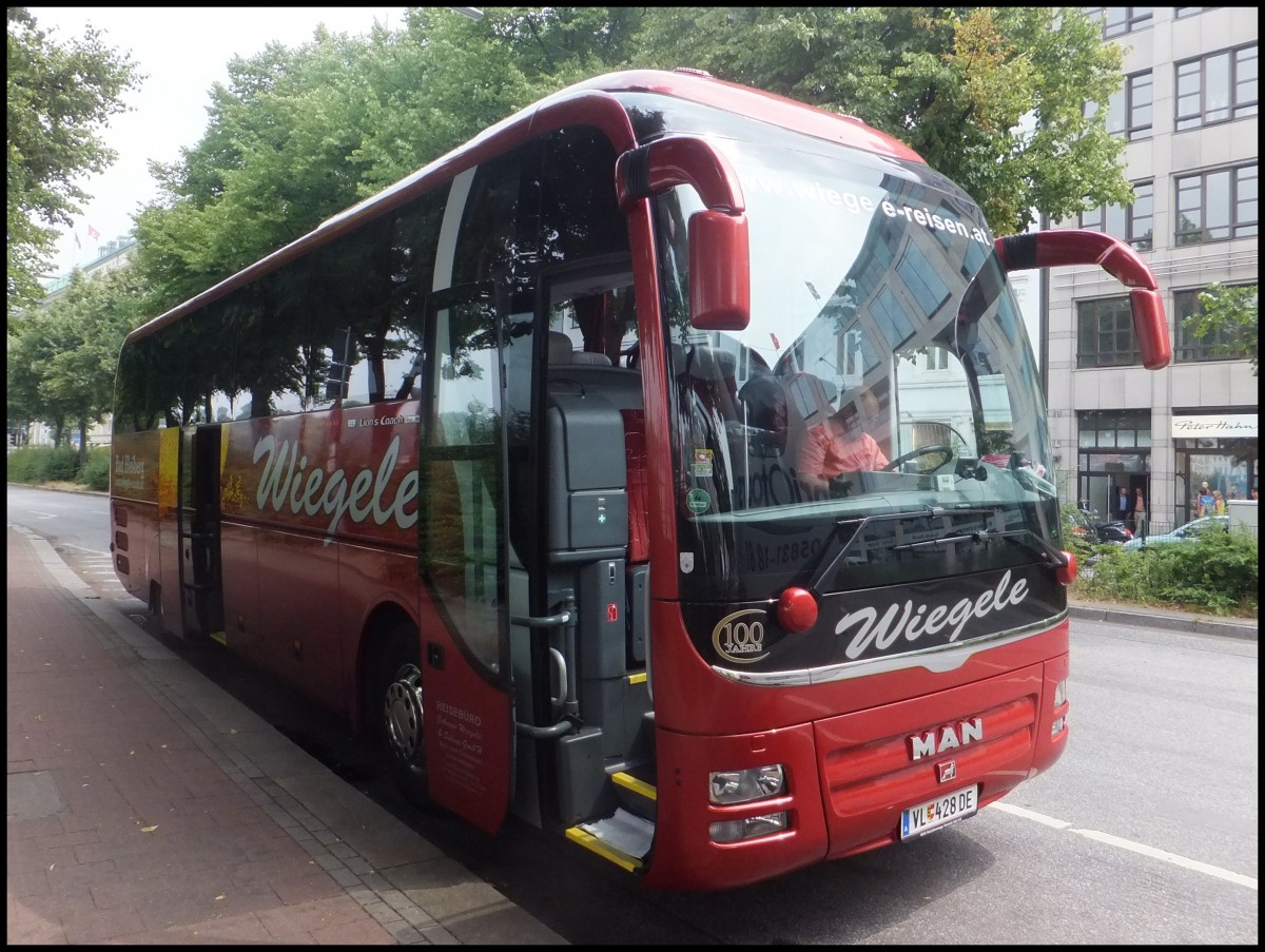MAN Lion's Coach Supreme von Wiegele aus �sterreich in Hamburg.