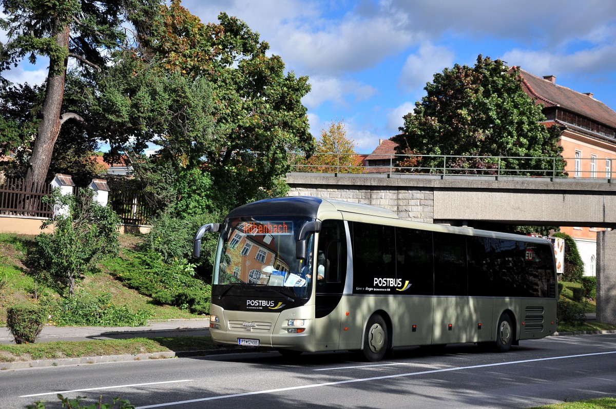 MAN Lions Regio,ÖBB Postbus,hier in Krems/Ringstraße unterwegs,14.10.2014.